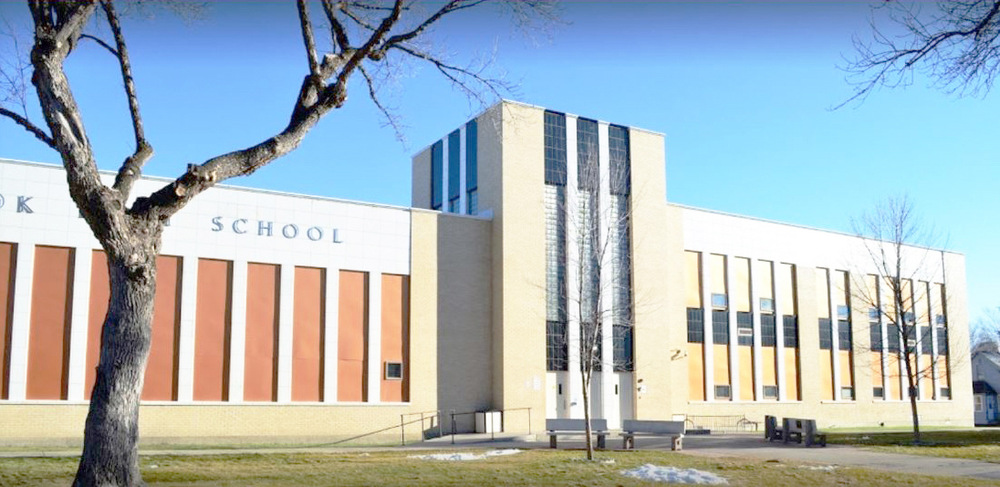 Chinook School Board Holds Public Discussion On 4-Day School Week - The ...